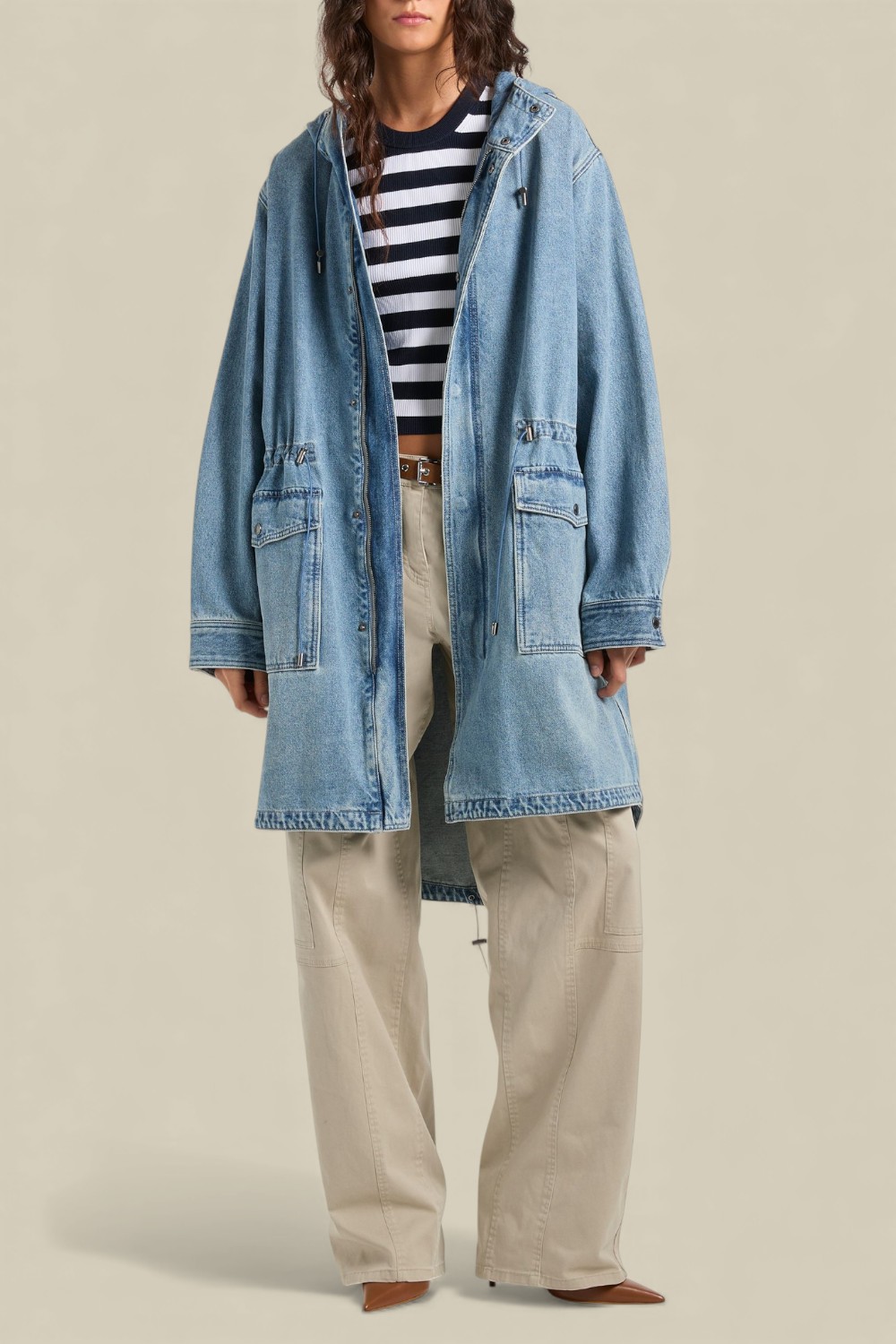 תמונת כל הלוק של ז'קט פרקה ג'ינס